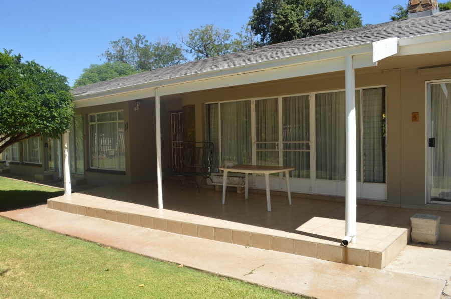 Commercial Property for Sale in Irene Park North West